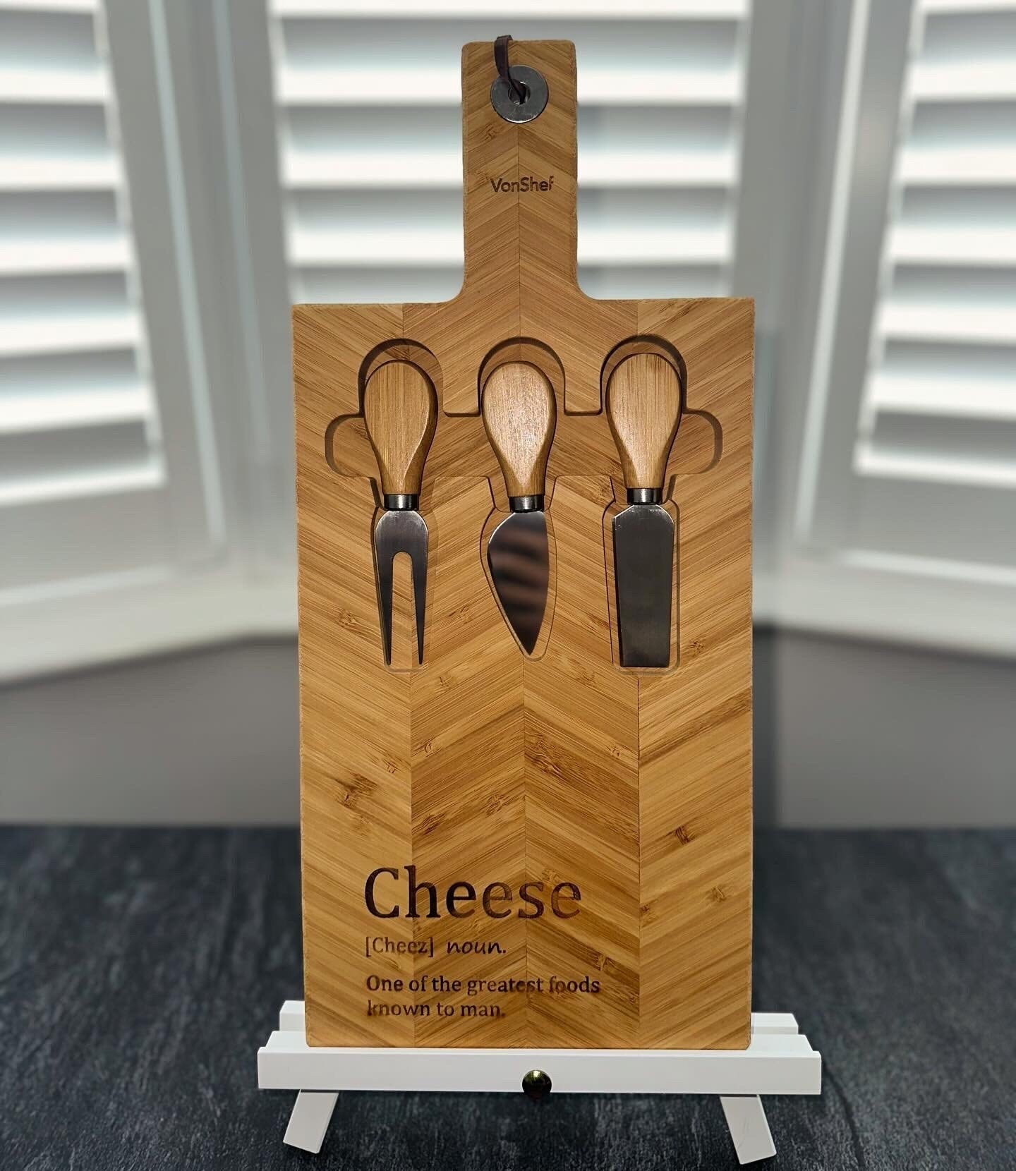 Cheese herringbone serving board - personalised